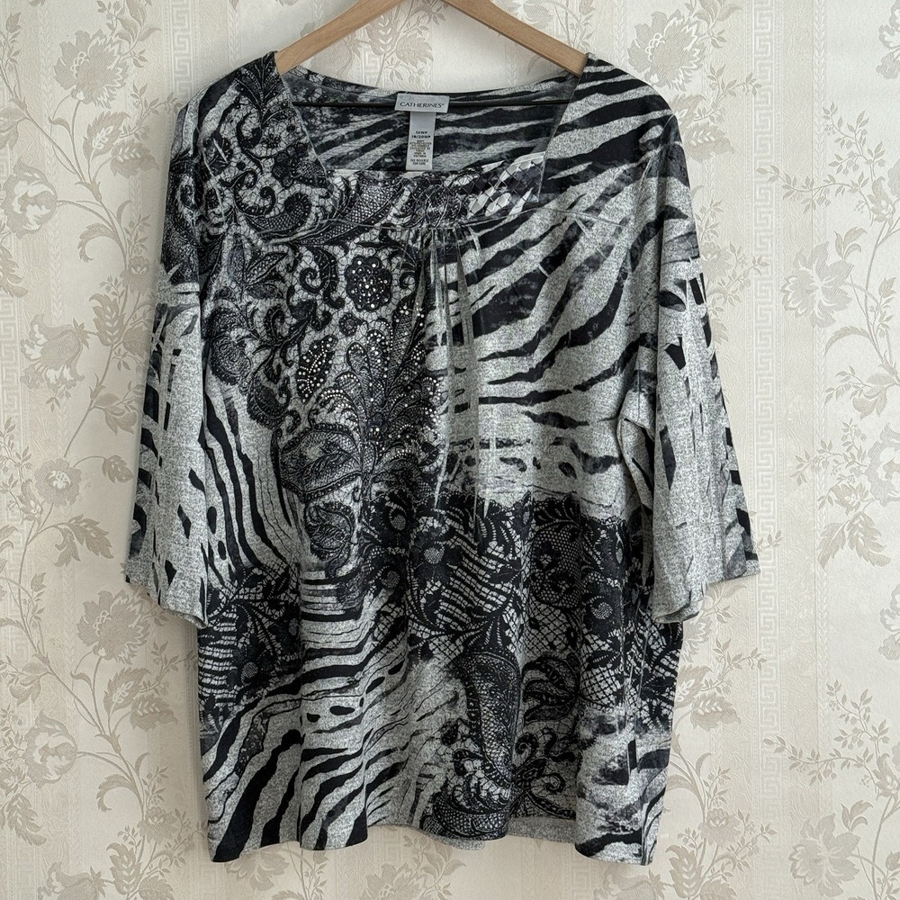 Catherines‎ Top Womens Sz 1XWP Fairy Grunge Artsy Animal Square Neck Embellished